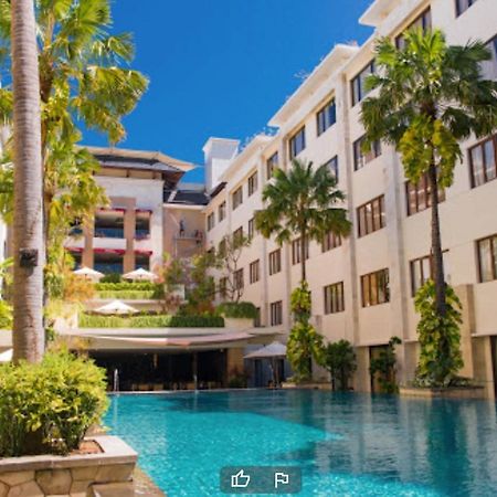 Stylish 2 Bedroom Penthouse Apt, Newly Refreshed, 50 Mbps, Pool, Gym, Resto Kuta Lombok Exteriör bild