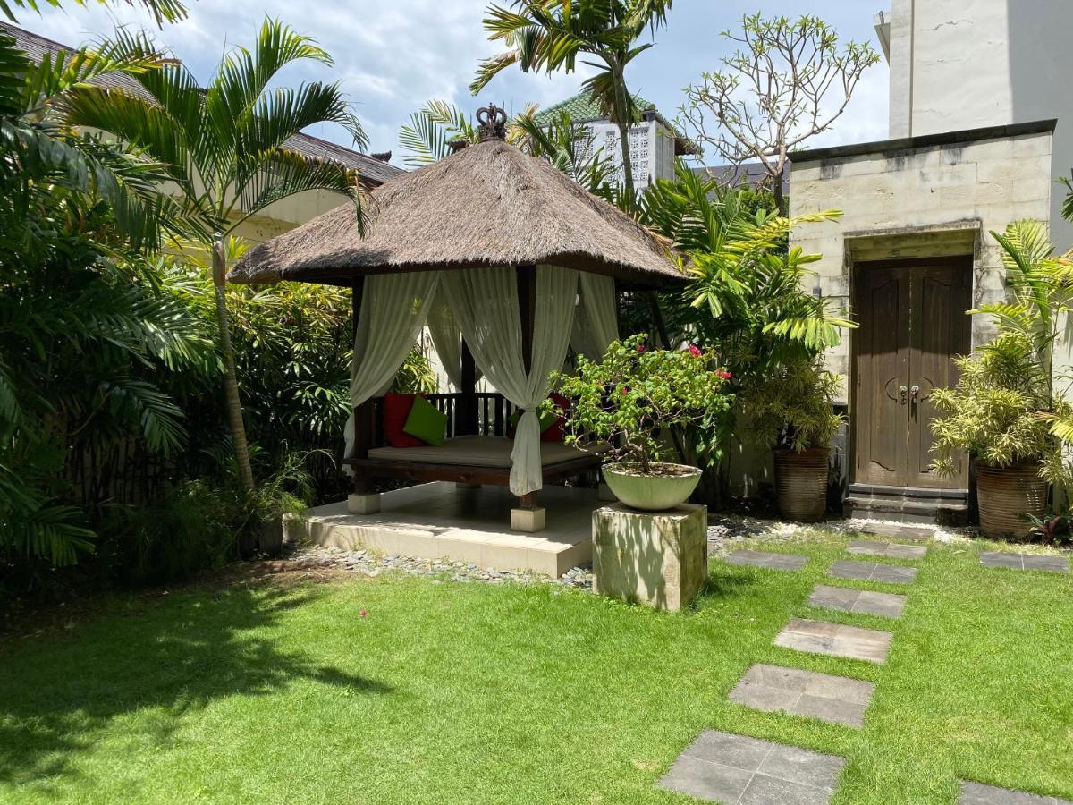 Stylish 2 Bedroom Penthouse Apt, Newly Refreshed, 50 Mbps, Pool, Gym, Resto Kuta Lombok Exteriör bild