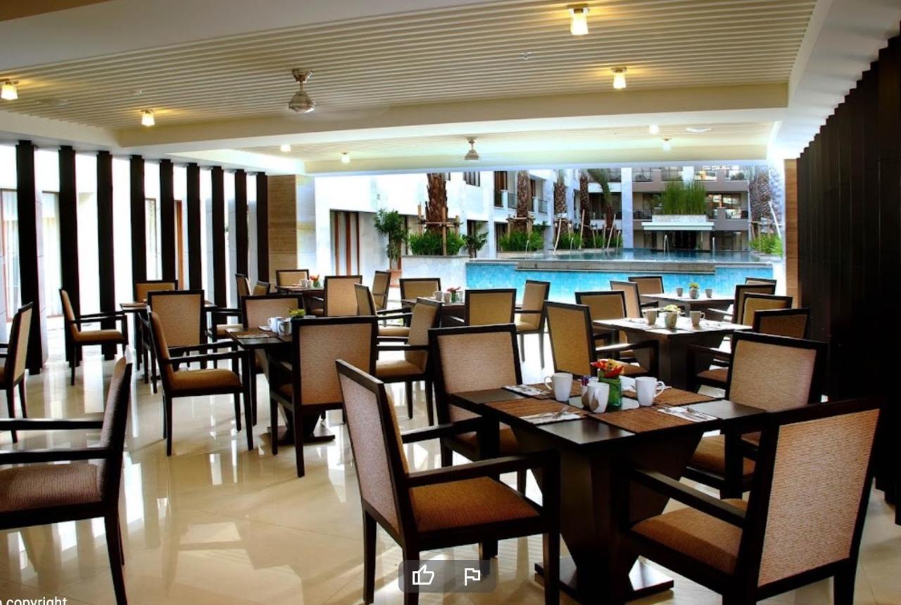 Stylish 2 Bedroom Penthouse Apt, Newly Refreshed, 50 Mbps, Pool, Gym, Resto Kuta Lombok Exteriör bild